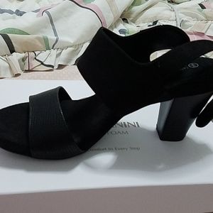 GIANNI BERNINI MEMORY FOAM HEELS SIZE 7.5